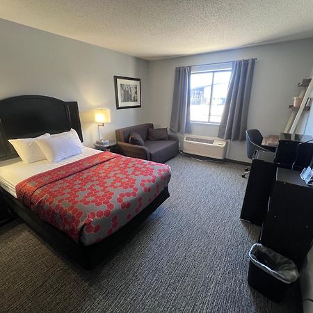 American Inn And Suites Ionia Екстер'єр фото