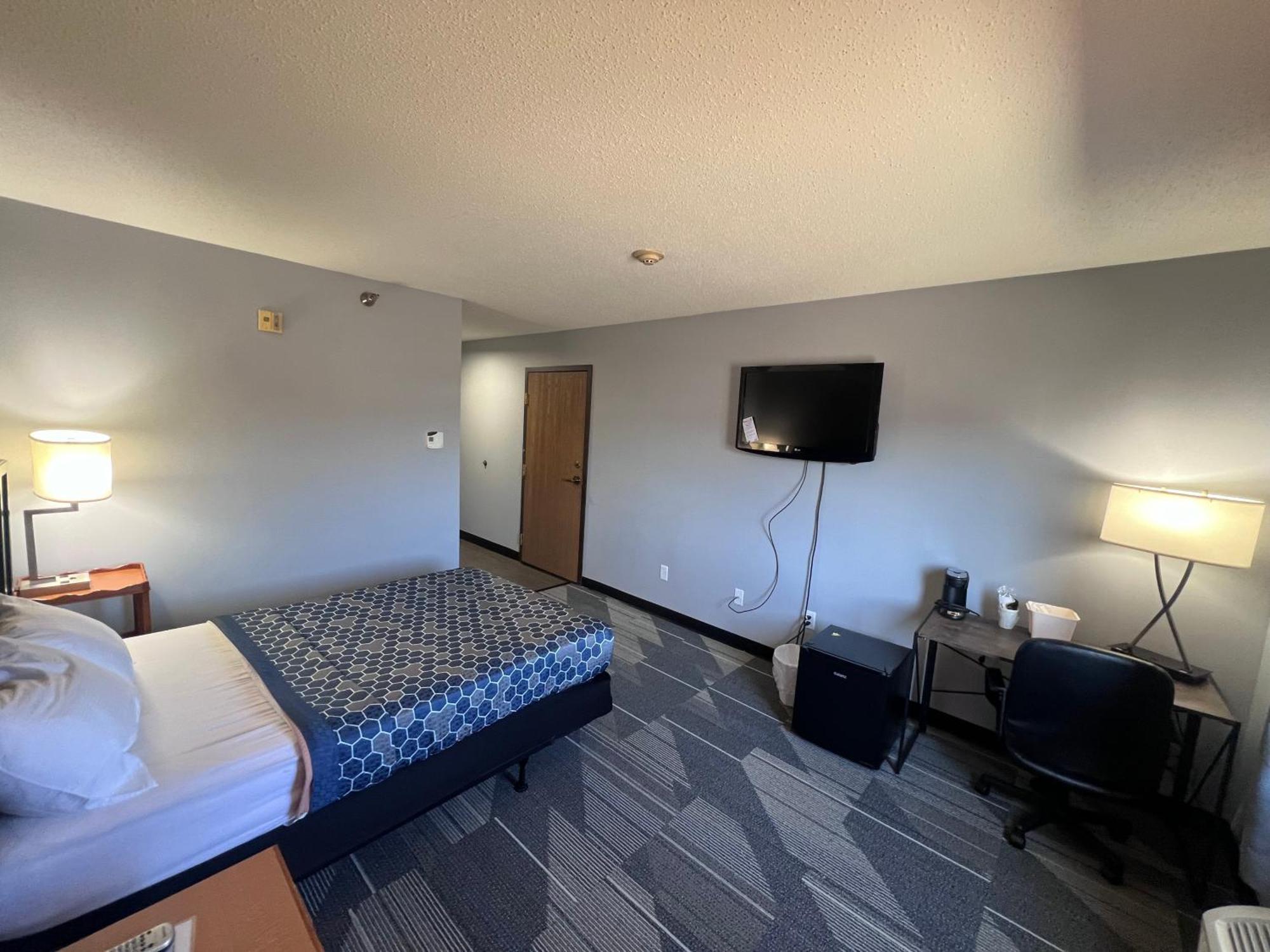 American Inn And Suites Ionia Екстер'єр фото