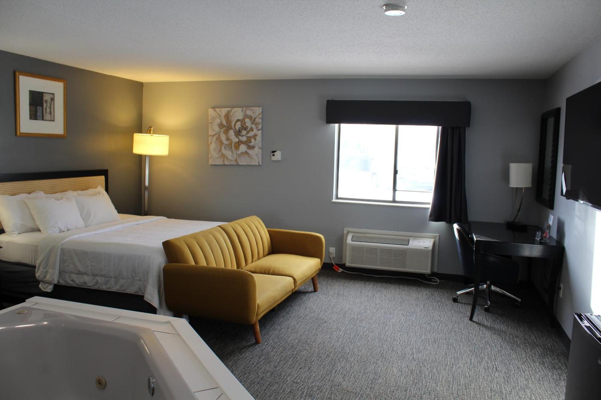 American Inn And Suites Ionia Екстер'єр фото