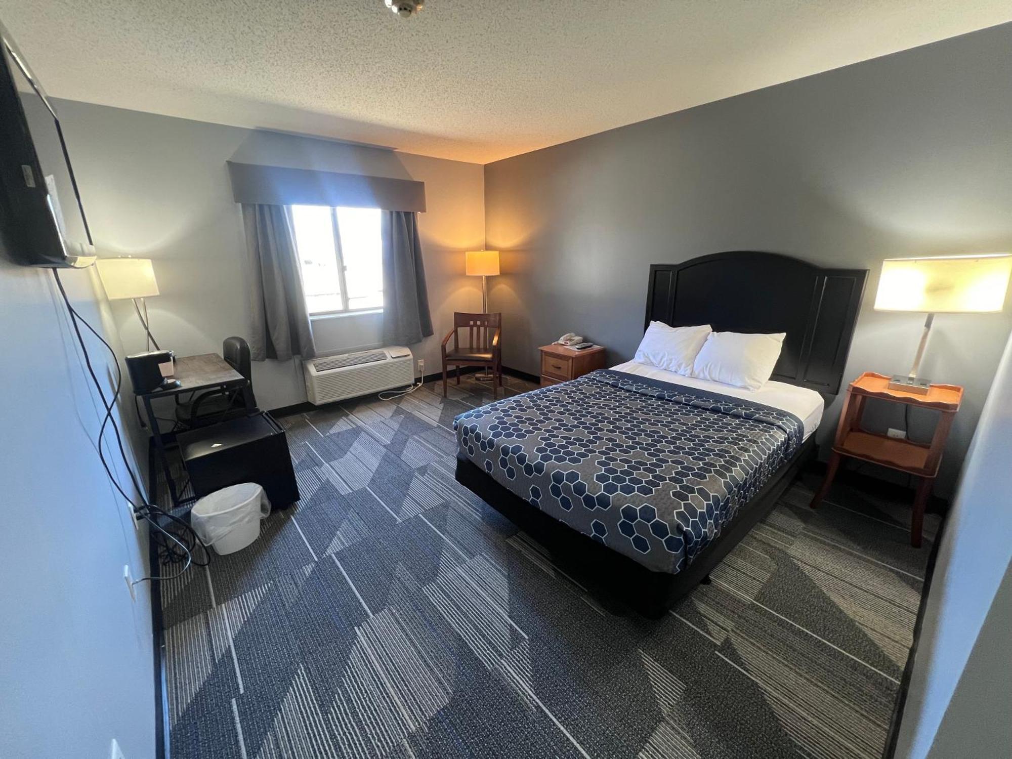 American Inn And Suites Ionia Екстер'єр фото
