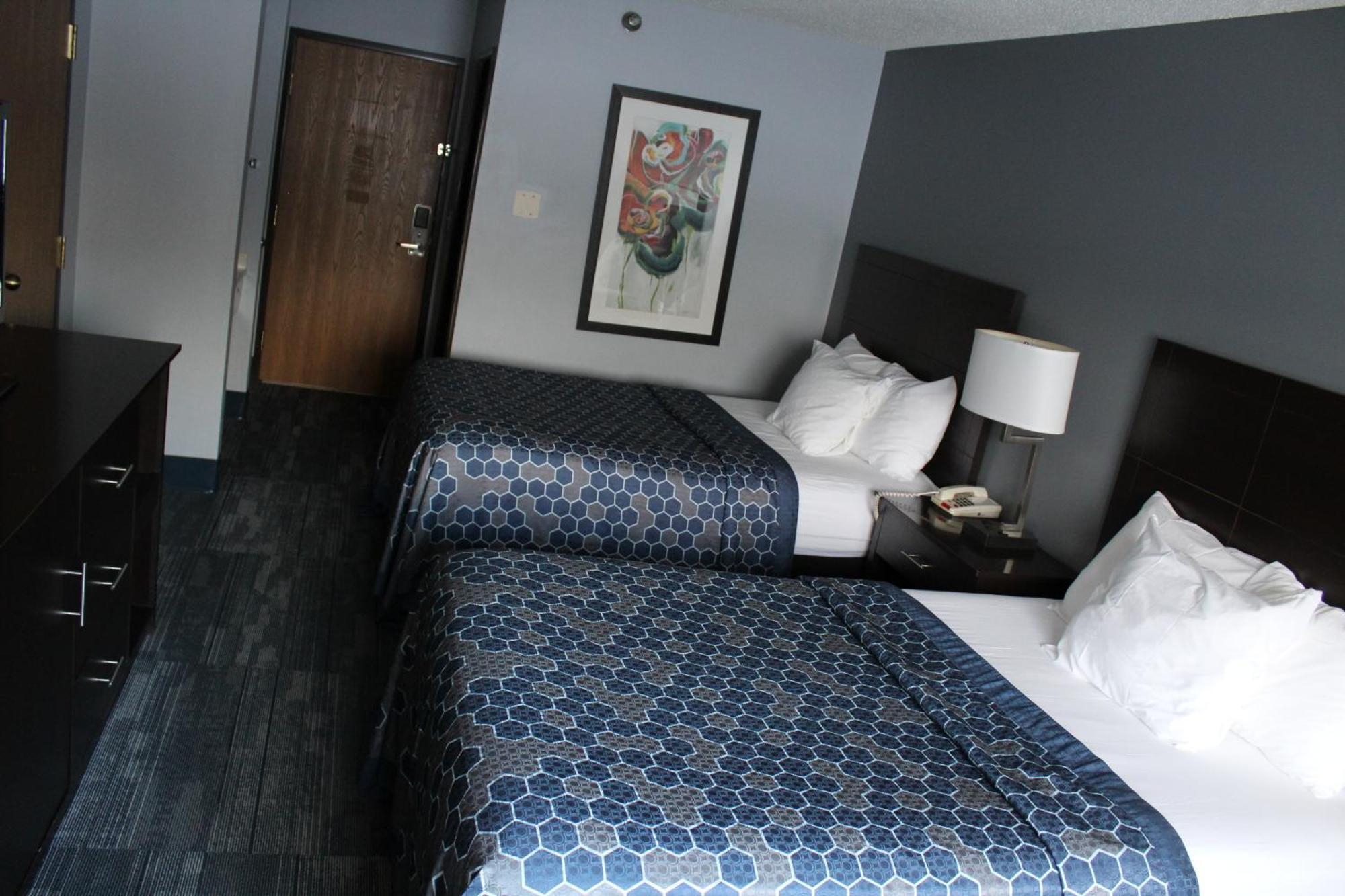 American Inn And Suites Ionia Екстер'єр фото
