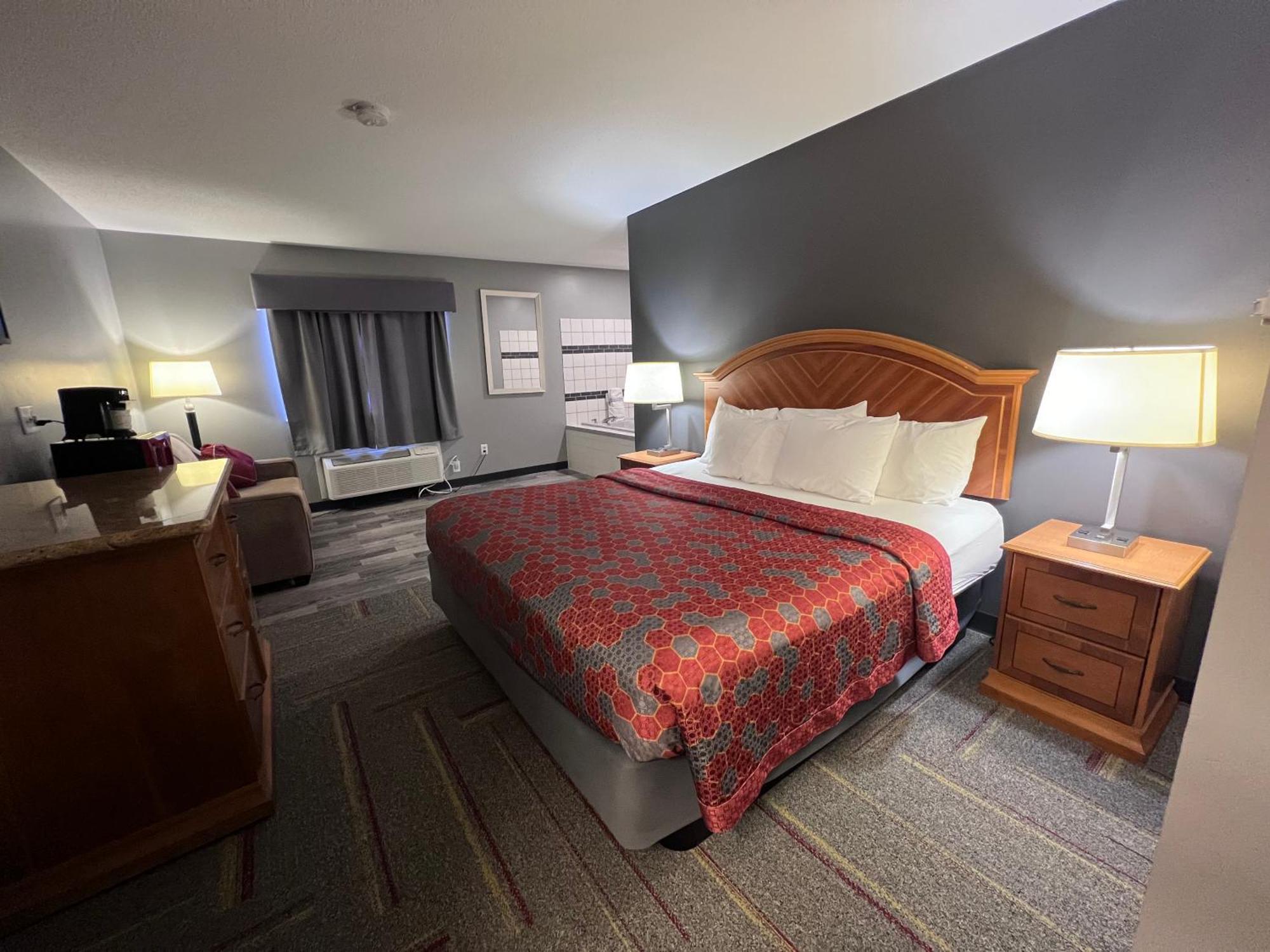 American Inn And Suites Ionia Екстер'єр фото