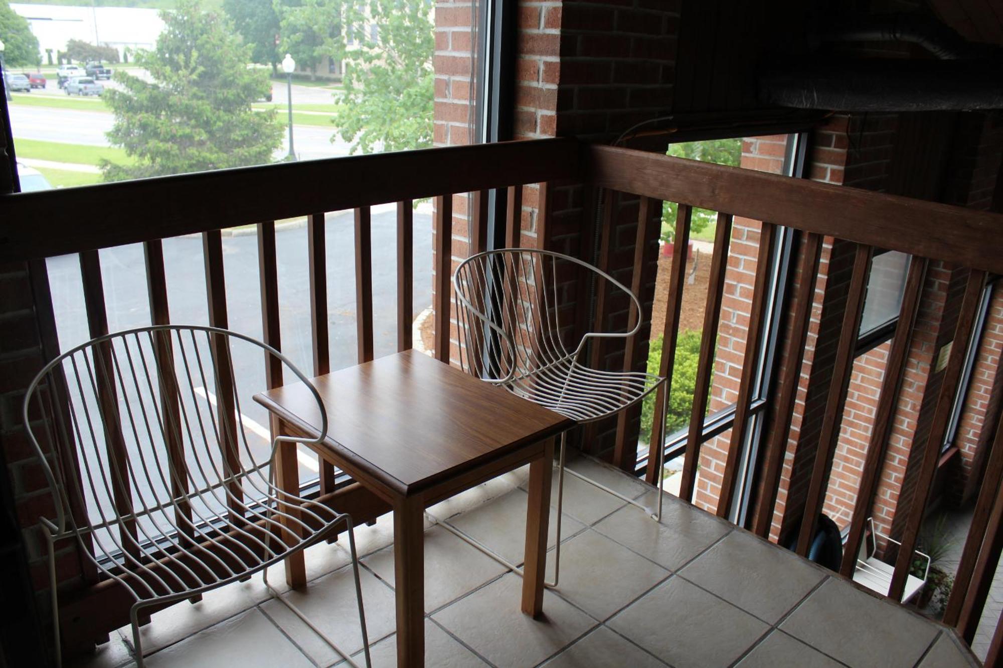 American Inn And Suites Ionia Екстер'єр фото